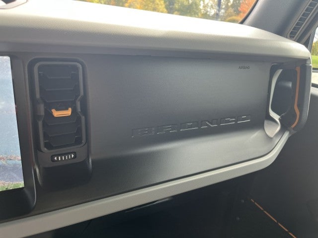 2022 Ford Bronco Badlands, Equip group 334A. V6 Engine, 10 speed Auto ,