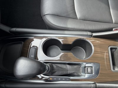 2022 Chevrolet Malibu Premier, 1-owner, no accidents,