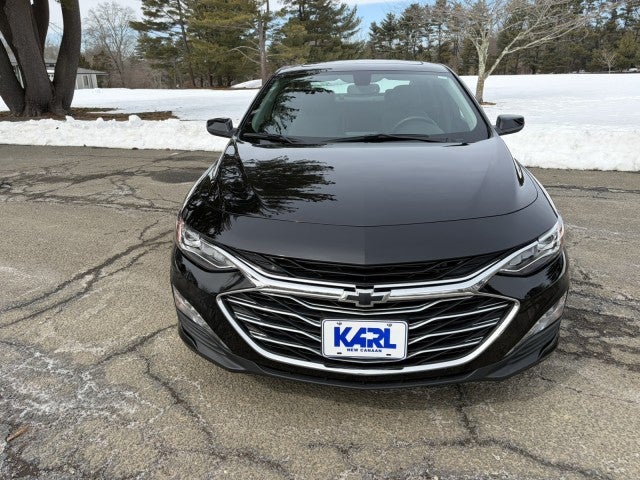 2022 Chevrolet Malibu Premier, 1-owner, no accidents,