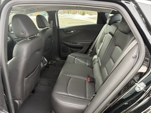 2022 Chevrolet Malibu Premier, 1-owner, no accidents,