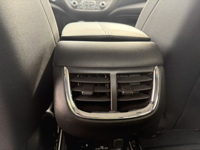 2022 Chevrolet Malibu Premier, 1-owner, no accidents,