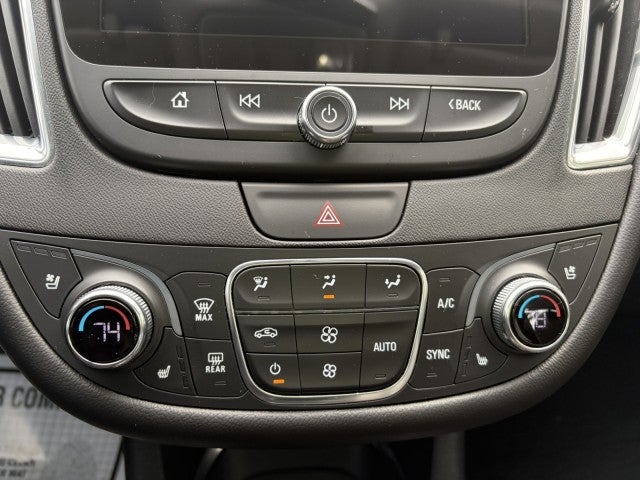 2022 Chevrolet Malibu Premier, 1-owner, no accidents,