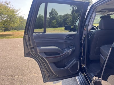 2019 GMC Yukon SLT, 2nd Row Buckets,