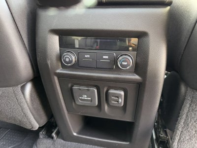 2022 Chevrolet Traverse Premier, AWD, Dual Sunroof, 7 Pass Premier, AWD, Dual Sunroof, 7 Pass