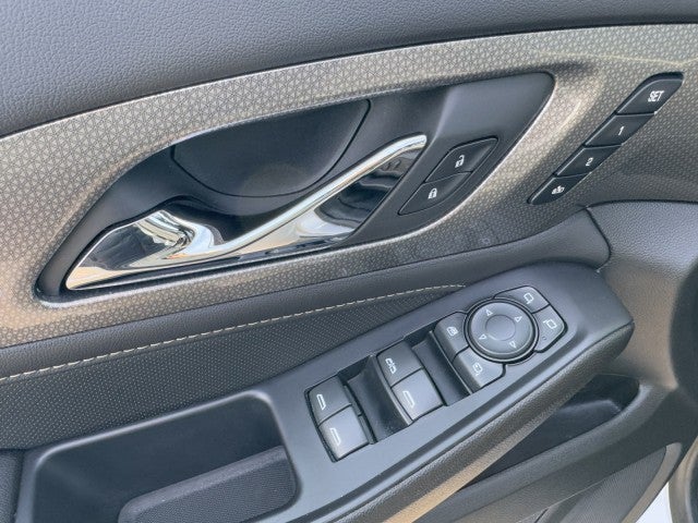 2022 Chevrolet Traverse Premier, AWD, Dual Sunroof, 7 Pass Premier, AWD, Dual Sunroof, 7 Pass