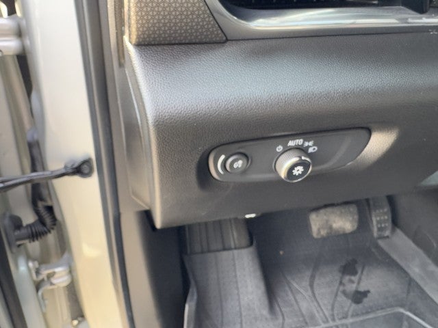 2022 Chevrolet Traverse Premier, AWD, Dual Sunroof, 7 Pass Premier, AWD, Dual Sunroof, 7 Pass