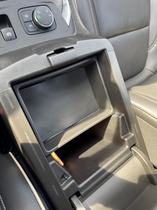 2022 Chevrolet Traverse Premier, AWD, Dual Sunroof, 7 Pass Premier, AWD, Dual Sunroof, 7 Pass