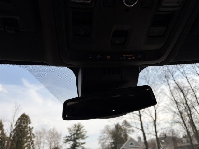 2023 Chevrolet Suburban Z71, Luxury Pkg., Sunroof, 2nd Row Buckets