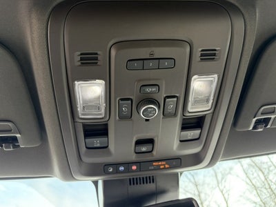 2023 Chevrolet Suburban Z71, Luxury Pkg., Sunroof, 2nd Row Buckets