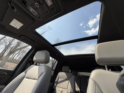 2023 Chevrolet Suburban Z71, Luxury Pkg., Sunroof, 2nd Row Buckets