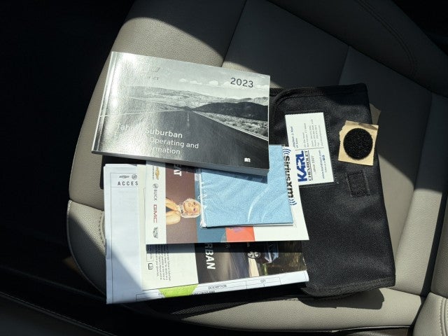 2023 Chevrolet Suburban Z71, Luxury Pkg., Sunroof, 2nd Row Buckets