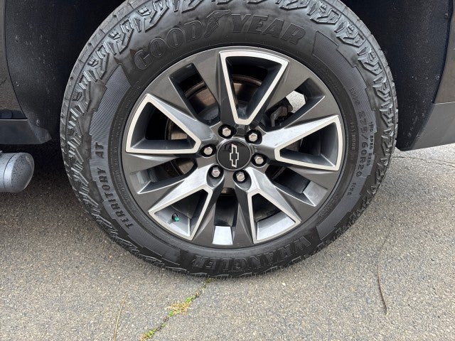 2024 Chevrolet Suburban Z71, Luxury Pkg, Panoramic Sunroof, 1- owner