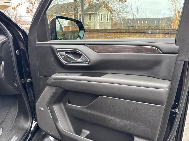 2024 Chevrolet Suburban Z71, Luxury Pkg, Panoramic Sunroof, 1- owner