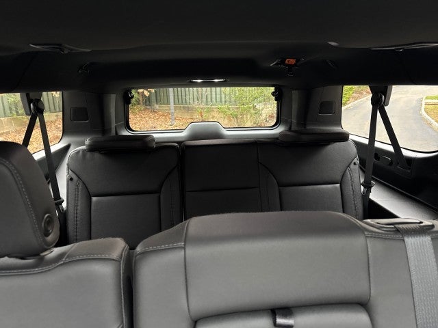 2024 Chevrolet Suburban Z71, Luxury Pkg, Panoramic Sunroof, 1- owner