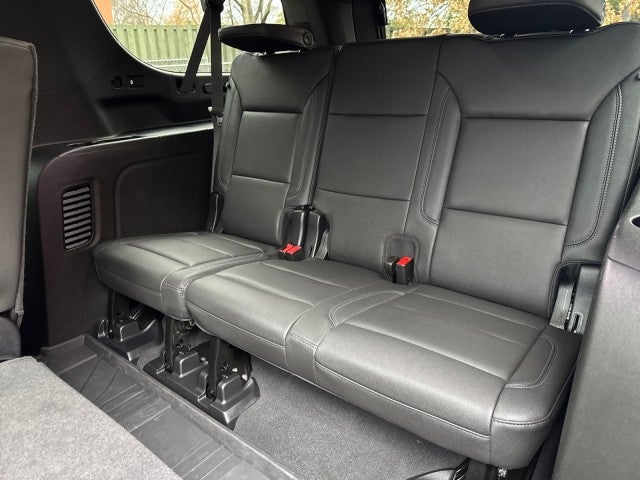 2024 Chevrolet Suburban Z71, Luxury Pkg, Panoramic Sunroof, 1- owner