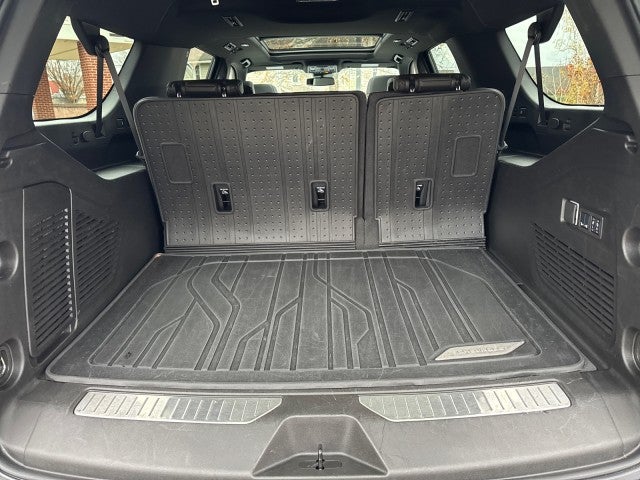 2024 Chevrolet Suburban Z71, Luxury Pkg, Panoramic Sunroof, 1- owner