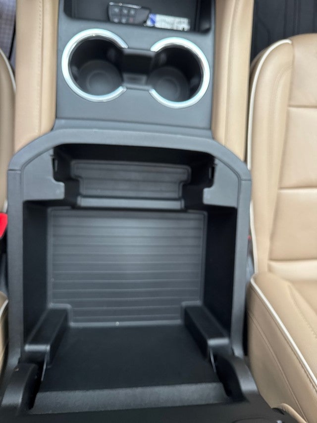 2023 Chevrolet Suburban Premier with Center Buckets and Sunroof in Iridescent Pearl Tintcoat