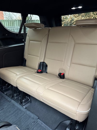 2023 Chevrolet Suburban Premier with Center Buckets and Sunroof in Iridescent Pearl Tintcoat