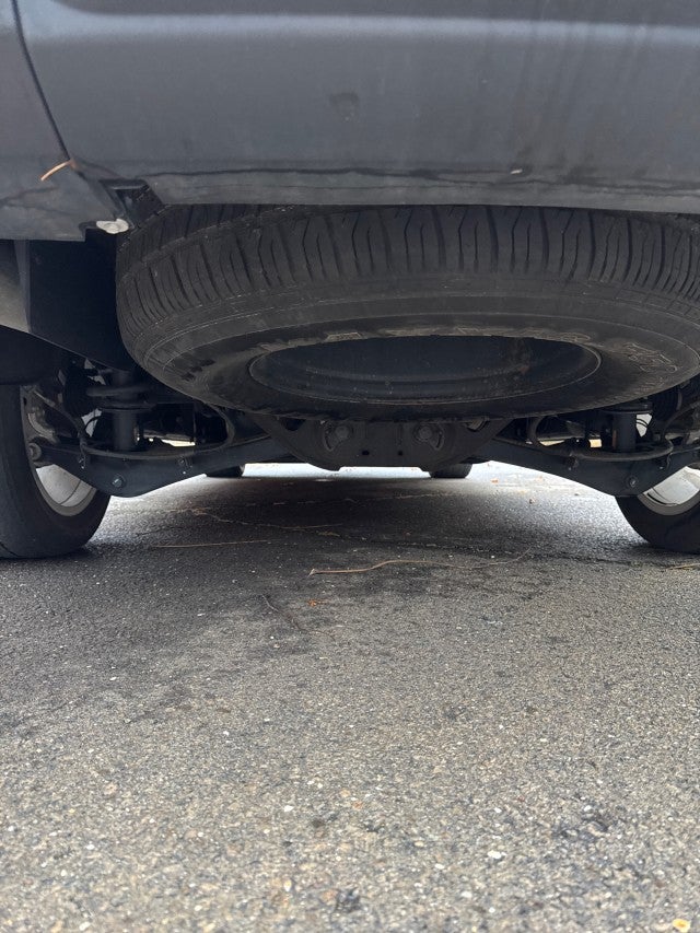 2023 Chevrolet Suburban Premier with Center Buckets and Sunroof in Iridescent Pearl Tintcoat