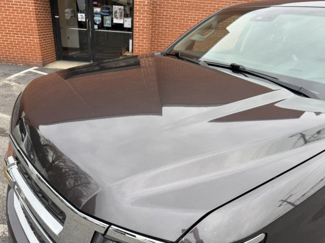 2017 Chevrolet Suburban LT, 2nd Row Buckets, Brand NEW GM Transmission with warranty