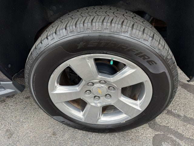 2017 Chevrolet Suburban LT, 2nd Row Buckets, Brand NEW GM Transmission with warranty