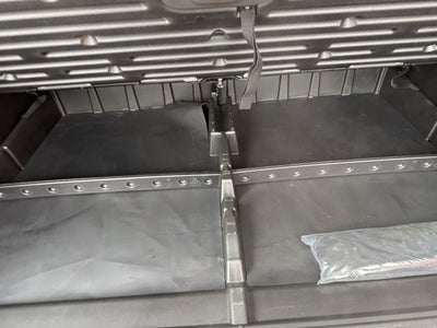 2017 Chevrolet Suburban LT, 2nd Row Buckets, Brand NEW GM Transmission with warranty