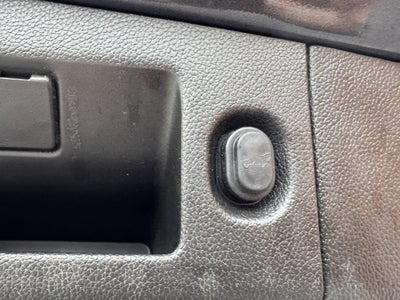 2017 Chevrolet Suburban LT, 2nd Row Buckets, Brand NEW GM Transmission with warranty