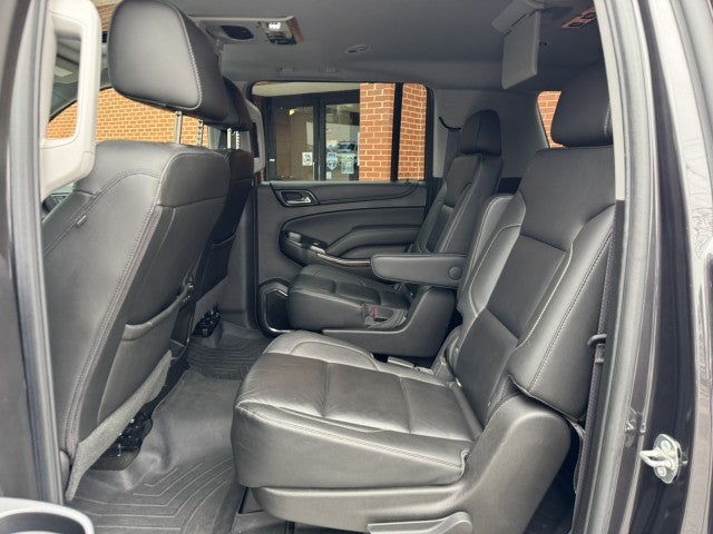 2017 Chevrolet Suburban LT, 2nd Row Buckets, Brand NEW GM Transmission with warranty