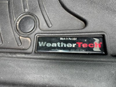 2017 Chevrolet Suburban LT, 2nd Row Buckets, Brand NEW GM Transmission with warranty