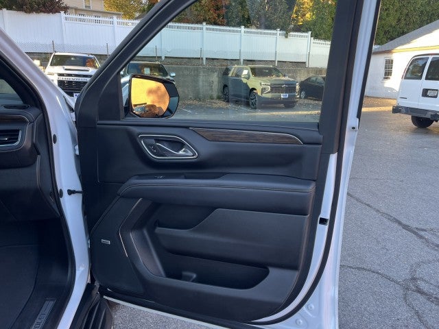 2023 Chevrolet Tahoe Premier, 2nd Row Buckets, Panoramic Sunroof, 1- owner