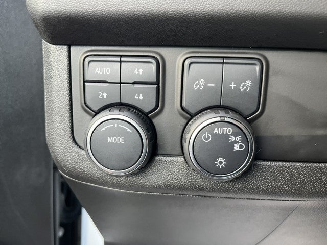 2023 Chevrolet Tahoe Premier, 2nd Row Buckets, Panoramic Sunroof, 1- owner