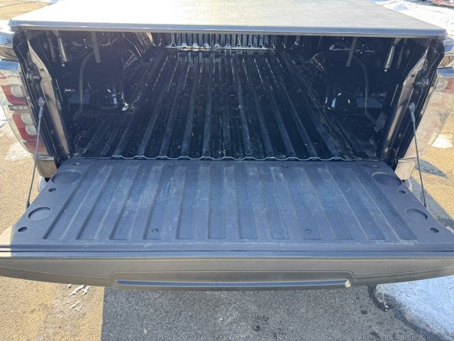 2023 GMC Sierra 1500 Pro, 1-owner, very clean, no accidents,